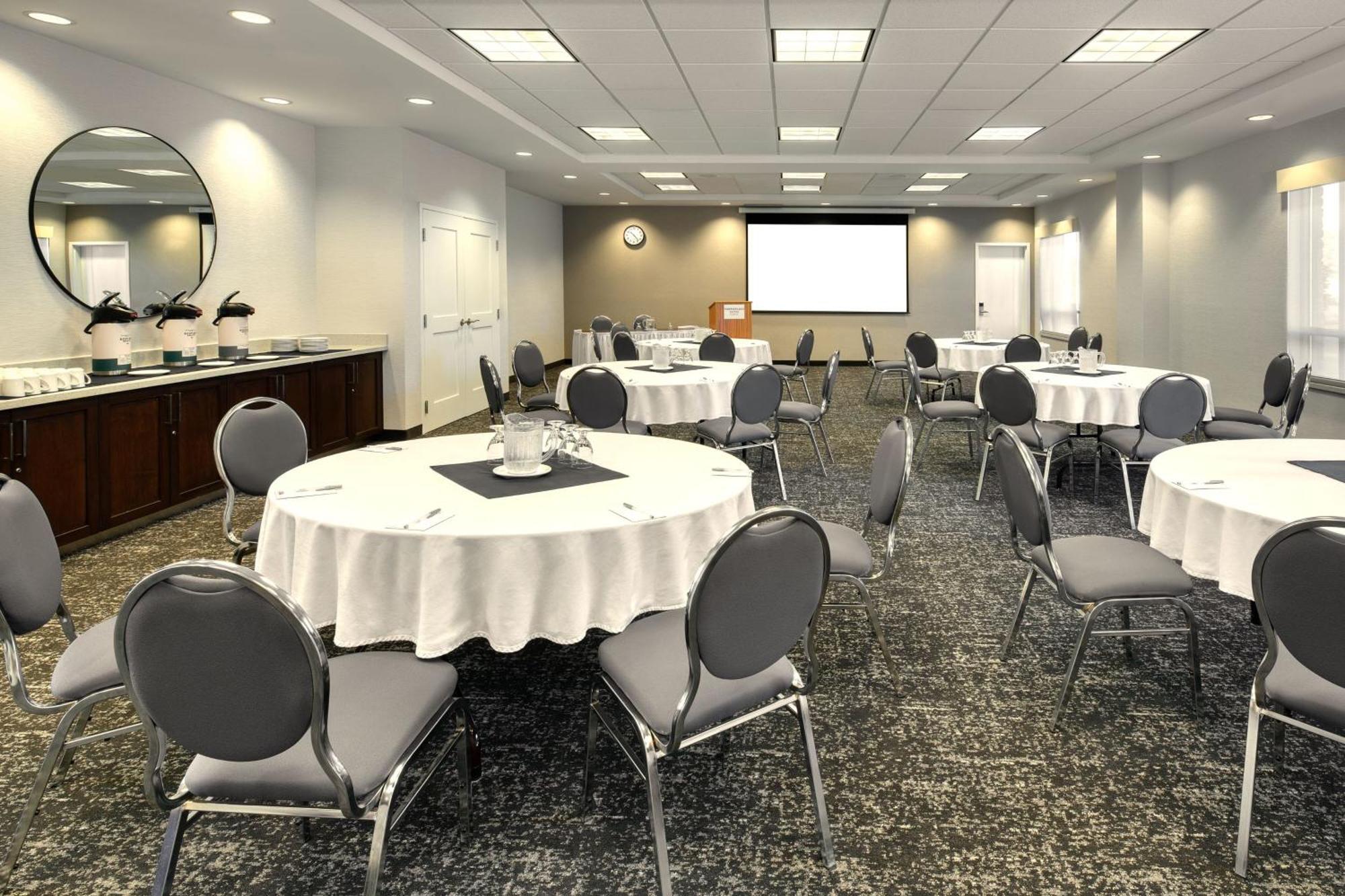 Towneplace Suites By Marriott Belleville Eksteriør billede